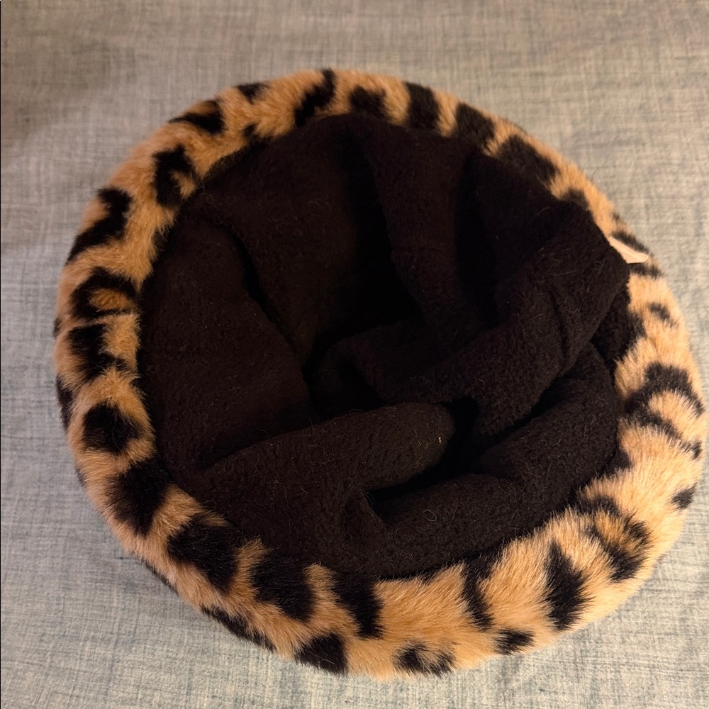 Source Unknown Leopard Print Faux Fur Hat - Picture 2 of 4